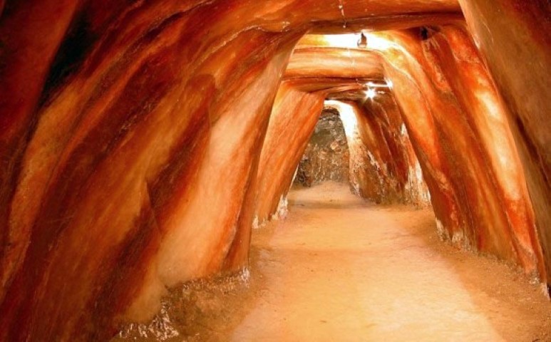 Himalaya khewra salt mines old punjab