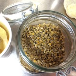 loose_leaf_chamomile_tea